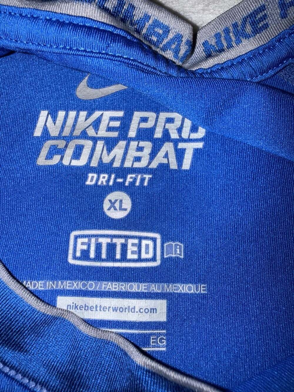 Nike Pro Combat Dri-FIT Men's Long Sleeve Compression and Fitted Athletic Shirts - Picture 2 of 3